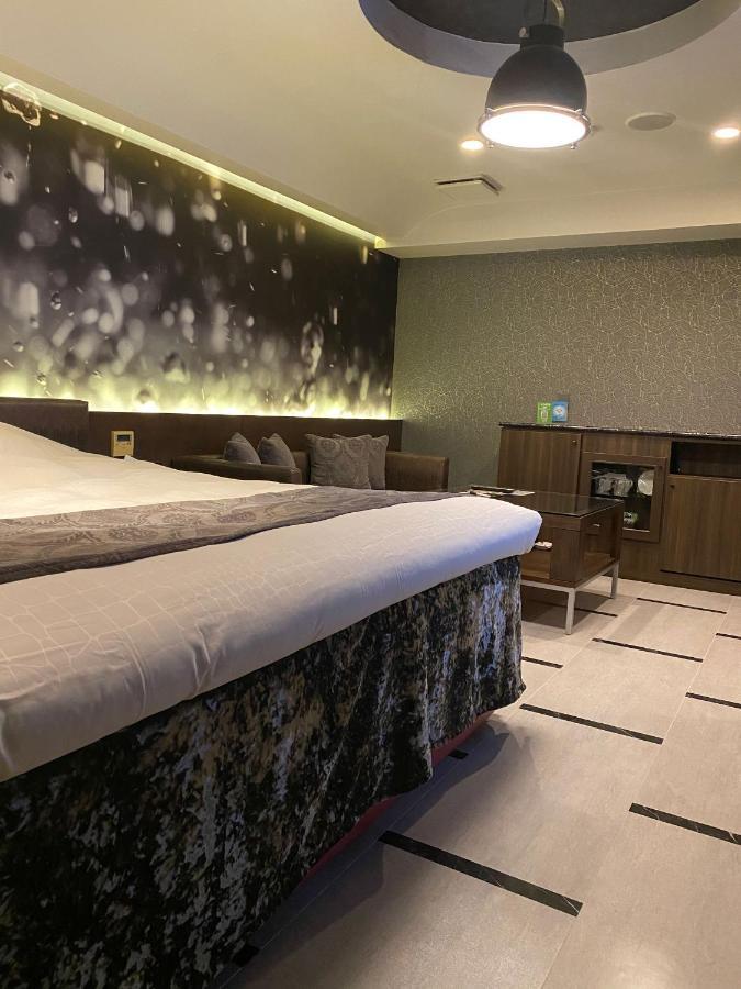 Hotel Regent (Adults Only) Нагоя Екстериор снимка