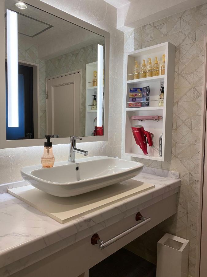 Hotel Regent (Adults Only) Нагоя Екстериор снимка