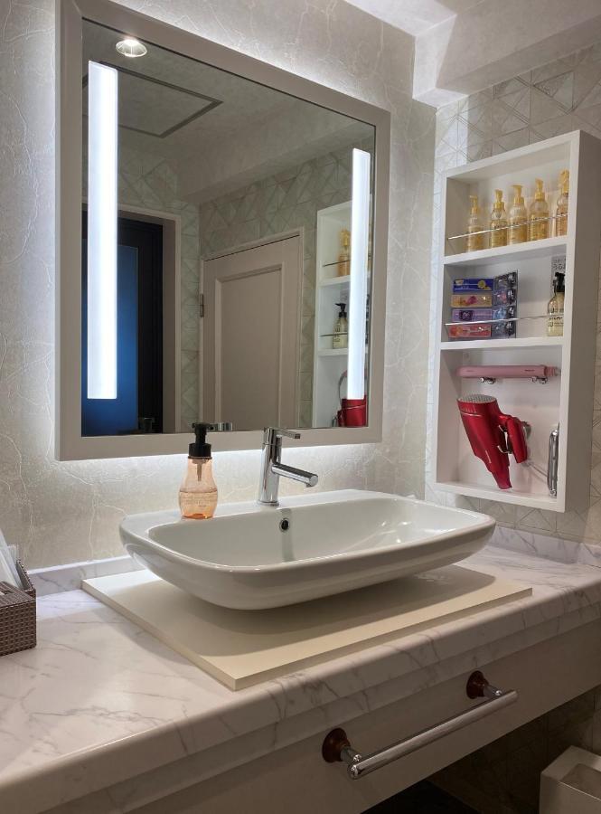 Hotel Regent (Adults Only) Нагоя Екстериор снимка